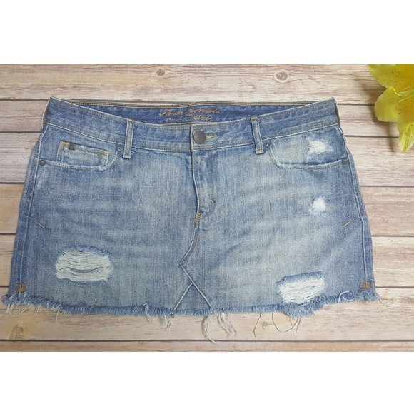 Abercrombie & Fitch Dresses & Skirts - Abercrombie Fitch distressed ripped jean skirt